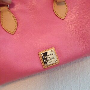 Dooney & Bourke Handbag SOLD!!!!